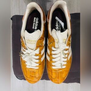 ADIDAS Originals by Wales Bonner Samba 
Sold out collection.
